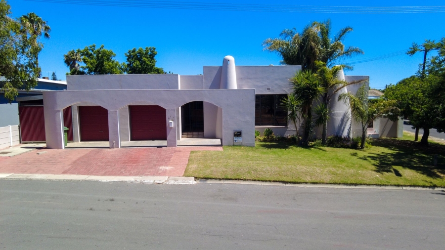 3 Bedroom Property for Sale in Hopefield Western Cape